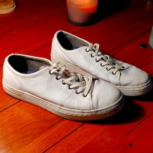 Cole Haan White Leather Sneaker sz 8